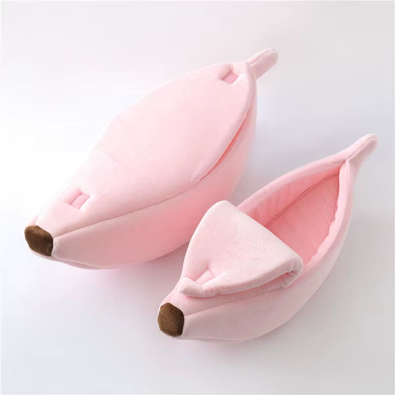 Cozy Banana-Shaped Cat Bed and Mat - Warm Cushion Kennel for Kittens and Small Dogs, Portable Pet Supplies