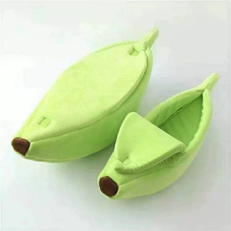 Cozy Banana-Shaped Cat Bed and Mat - Warm Cushion Kennel for Kittens and Small Dogs, Portable Pet Supplies